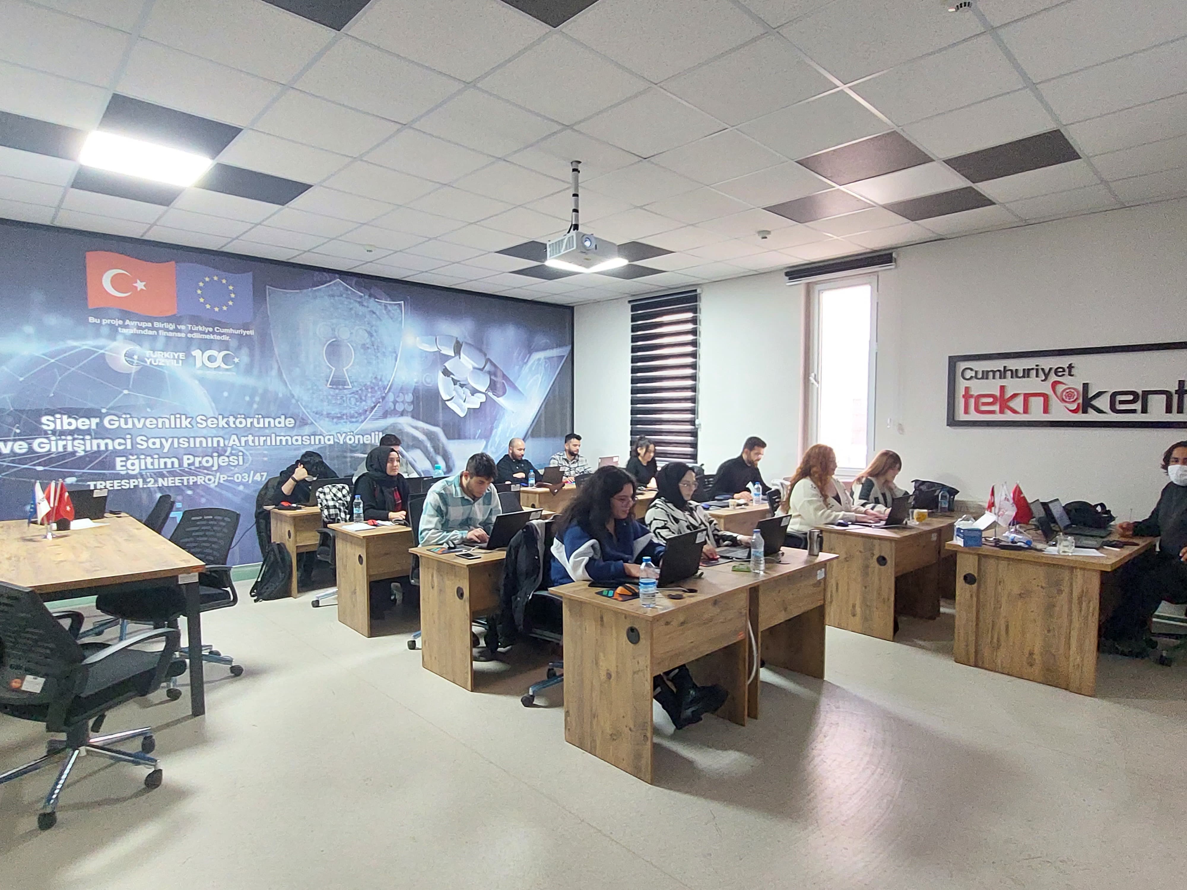 Siber Güvenlik Sektöründe İstihdam ve Girişimci Sayısının Artırılmasına Yönelik Eğitim